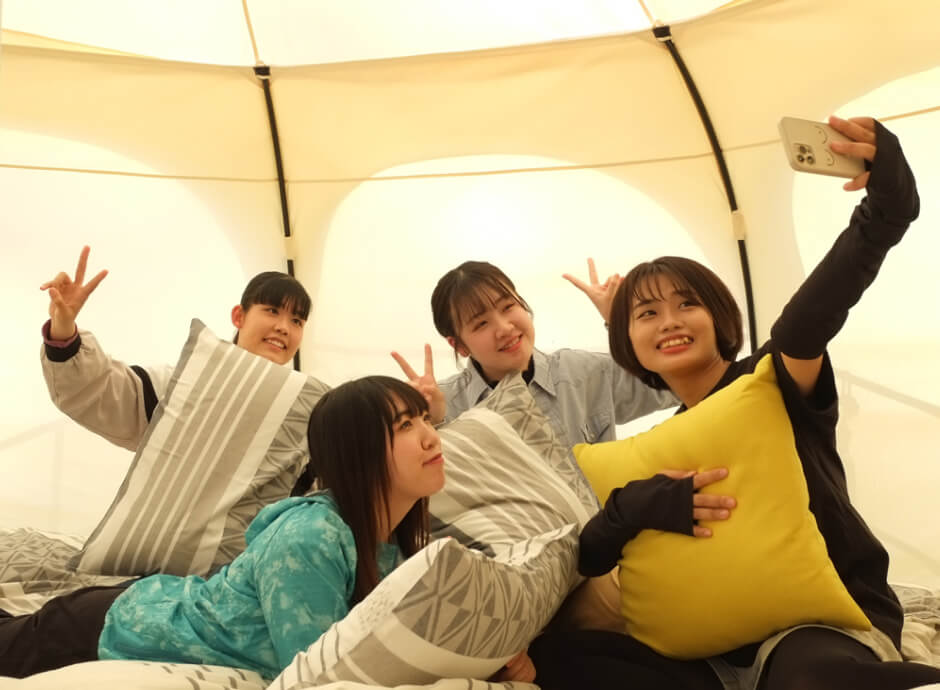 写真を撮っている様子